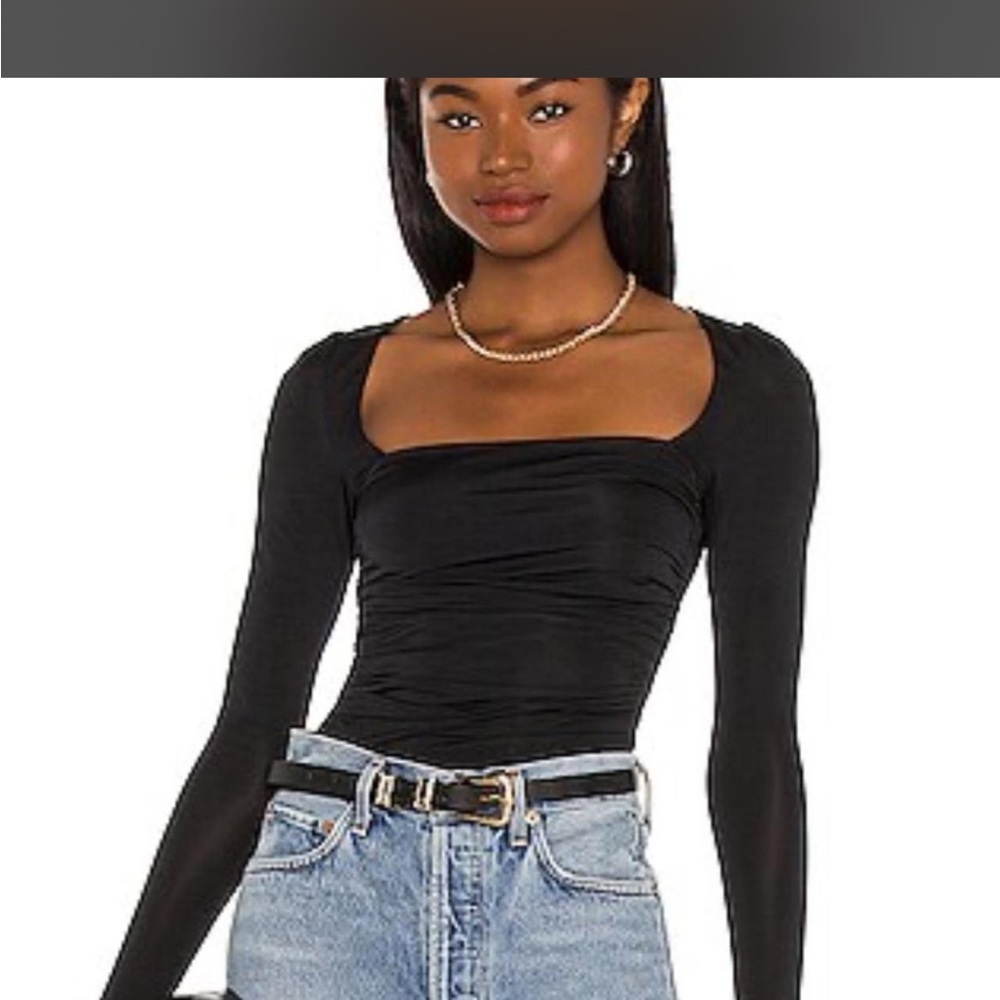 Women’s Black Square-Neck Long Sleeve Top